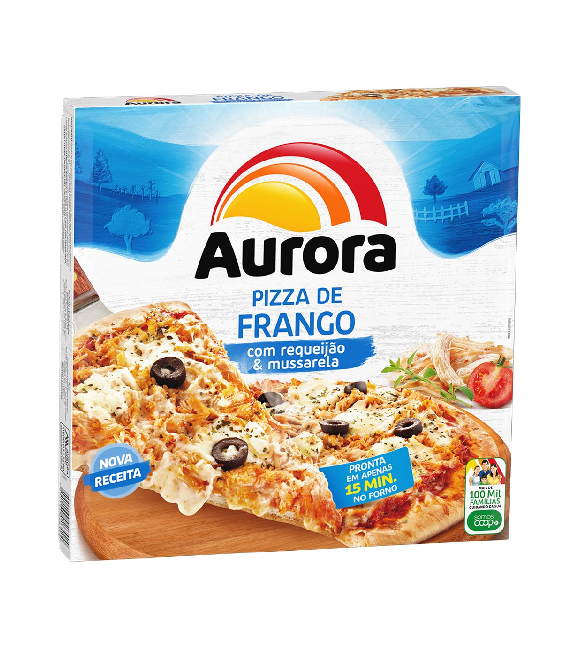 PIZZA DE FRANGO COM REQUEIJAO